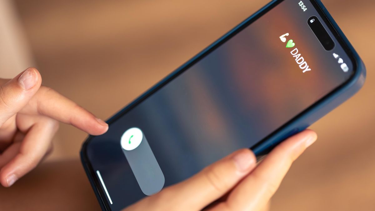 Záchranáři varují před žerty mířící na blízké. AI bezdomovec trenduje na sítích